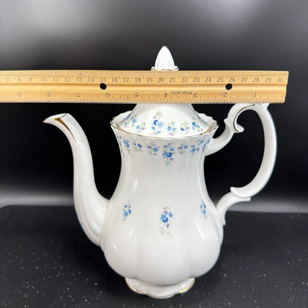 Royal Albert Memory Lane Coffee Pot Teapot Fine Bone China‎ Blue Floral England